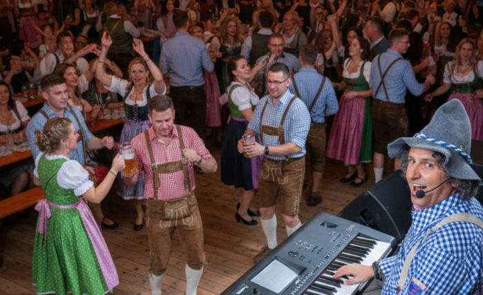 Stimmungsmusiker für Events-Sandro Hoffmann